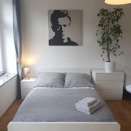 Studio In Dresden Neustadt Louisenstrasse Buitenkant foto