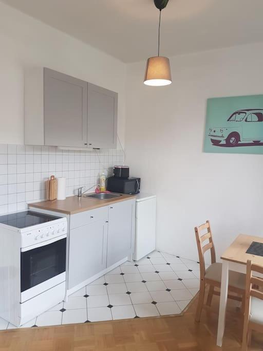 Apartament In Neustadt Louisenstrasse Drezno